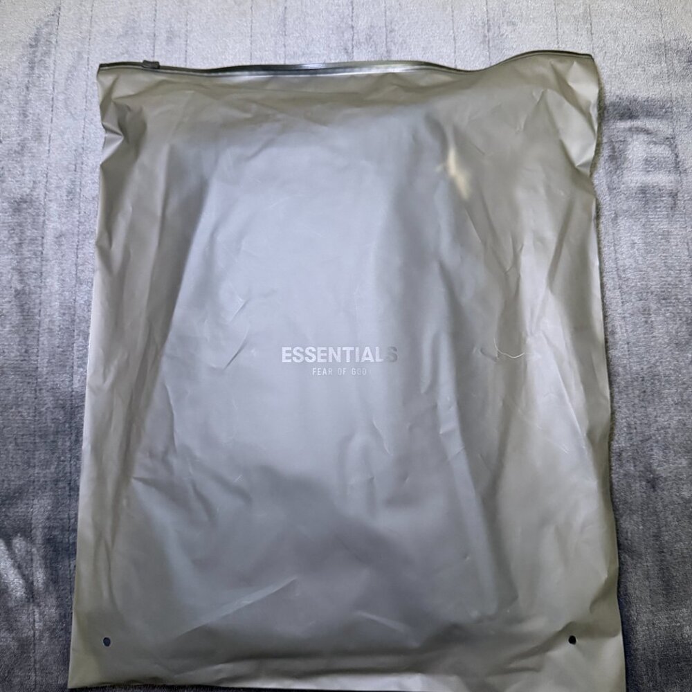 Brand New Essentials Fear of God Black Sweatpants with Tag 100% AUTHENTIC✅ - Picture 7 of 7